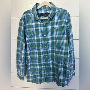 Vineyard Vines long sleeve button down green & blue plaid boys size M (12-14)